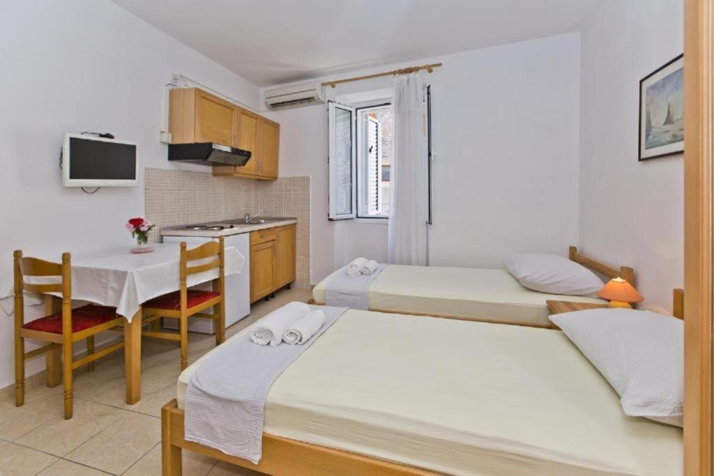 Vila Maria Paula Old Town Hvar フヴァル エクステリア 写真