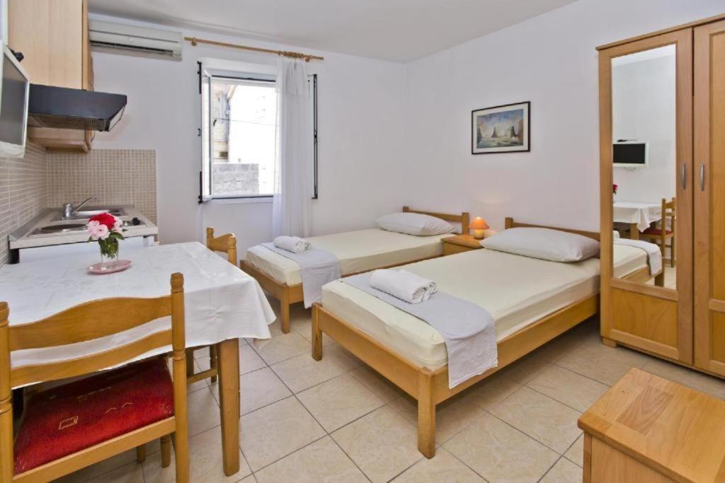 Vila Maria Paula Old Town Hvar フヴァル エクステリア 写真
